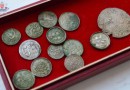 Denary z XI w. znalezione w mieszkaniu w Puławach