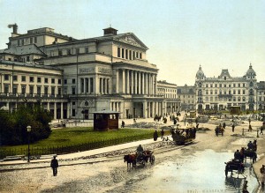 800px-Theatre_Square_Warsaw_about_1900