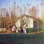 Rodzina przesiedleńców, pod Nadieżdińskiem na Uralu, fot. Siergiej Prokudin-Gorski, ok. 1905-1915 r.