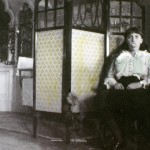 Wielka księżna Anastazja Nikołajewna Romanowna wygłupia się do zdjęć, ok. 1915-1916 r.