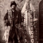 Mikołaj II z żoną w tradycyjnych strojach, 1903