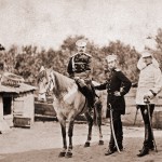 W środku wielki książę Siergiej, z prawej książę Aleksander von Battenberg, z lewej pułkownik Władimir Skaryatin, Pordim 1877