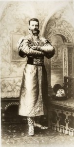 Wielki książę Siergiej Aleksandrowicz w XVII-wiecznym stroju członka rodziny carskiej, kwiecień 1903 r