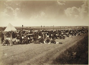 Żołnierze i oficerowie 1-szej artyleryjskiej brygady Lejb-Gwardii Wielkiego Księcia Mikołaja Mikołajewicza w okolicach Stambułu, 1878 r