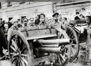 Artyleria na ulicach Piotrogrodu marzec 1917Artyleria na ulicach Piotrogrodu marzec 1917