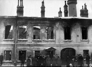 Spalony komisariat policji w Moskwie, marzec 1917