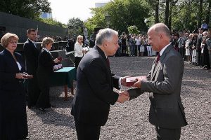 Lech Kaczyński w Muzeum Powstania Warszawskiego / fot. prezydent.pl